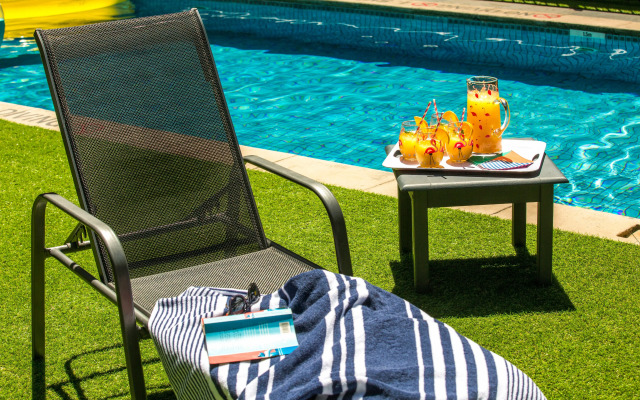 Hotel Indigo Melbourne on Flinders by IHG