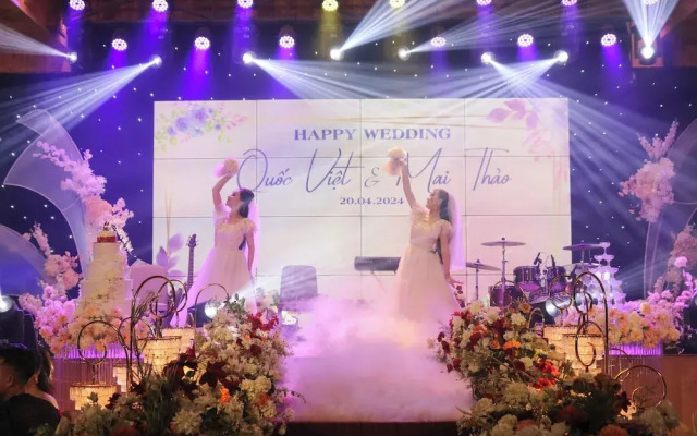 Phu Long Tam Ky Hotel & Restaurant