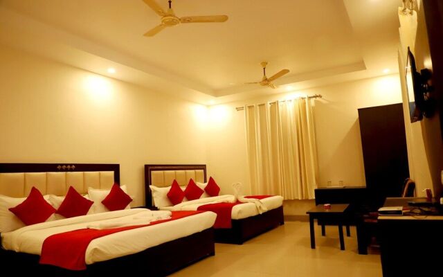 Petals Krish Grand Hotel