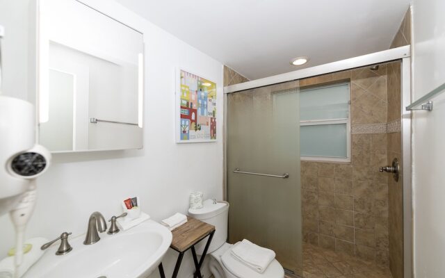 Sofi Beach Apartment