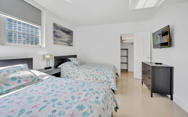 Tides - Private Condo