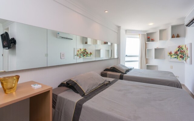 RAD2704 Fine oceanfront flat Boa Viagem
