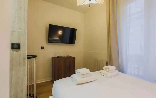 Superb Duplex 1 Bedroom Center of Paris
