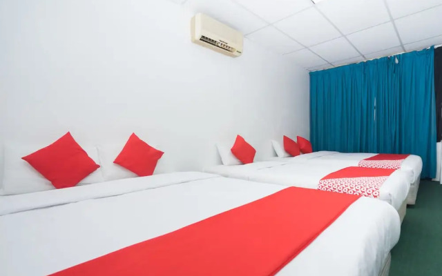 OYO 757 MFU Firdaus Hotel