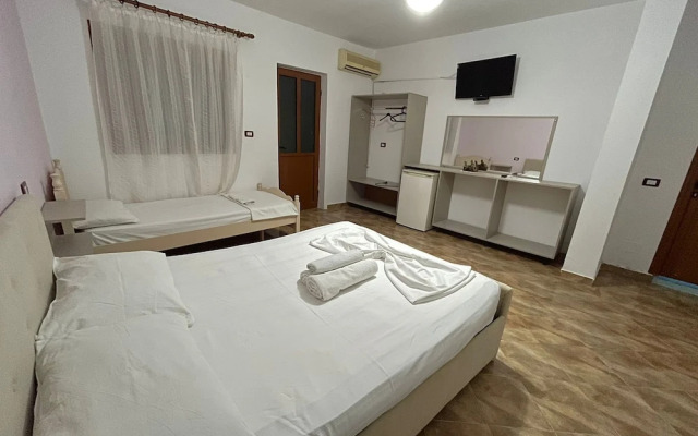 Blue Hotel Holiday