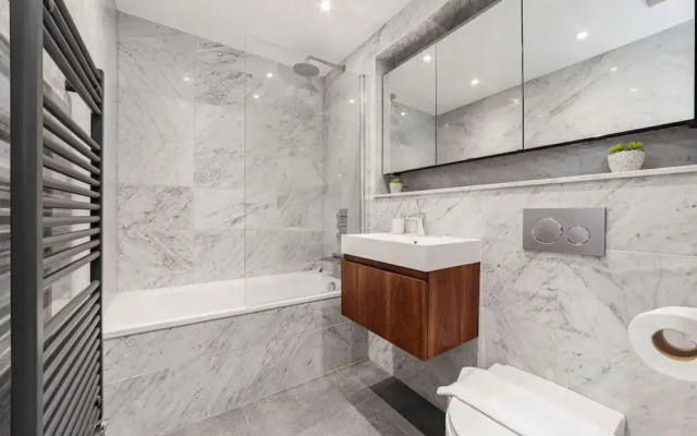 Stunning 2B Vauxhall Apt near Thames & Tube