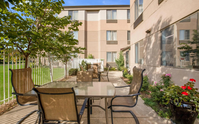 Sleep Inn & Suites Grand Rapids Southeast - Kentwood