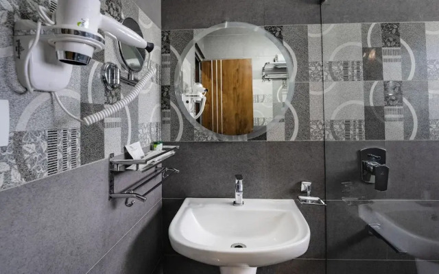 Royal Tusker Luxury Service Apartments