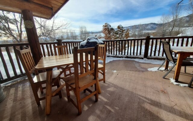 Steamboat Mountain Lodge
