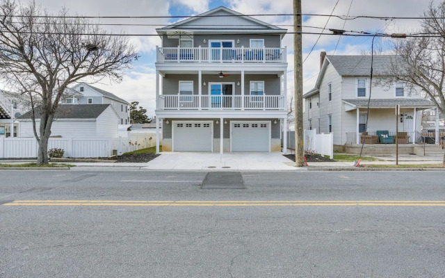 Spacious Wildwood Condo: Walk to Beach!