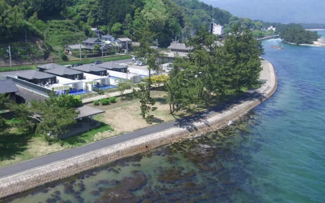 Mezzo All Suite Villas