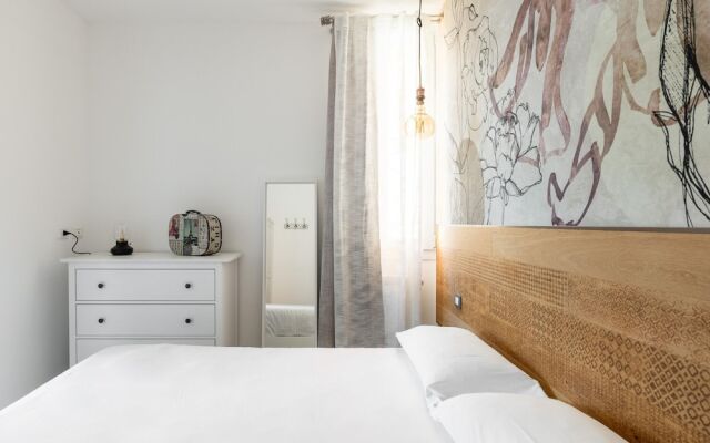 Monterumici 36 - Saffi Glamorous Apartment