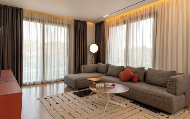 Sequoia at Silver Palm near The Waterway