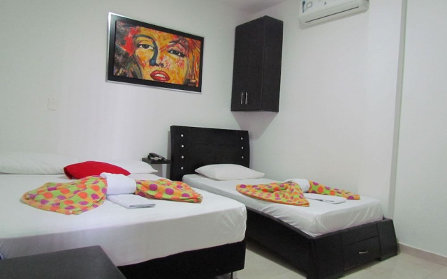Hotel Diamonds