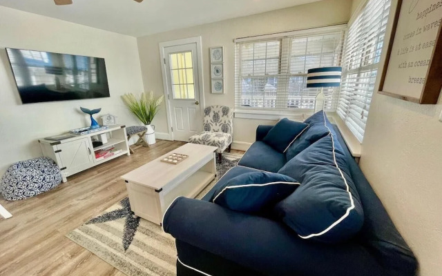 King Charles Avenue 502c