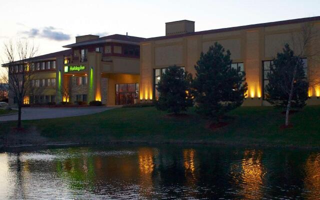 Holiday Inn Pewaukee - Milwaukee West, an IHG Hotel