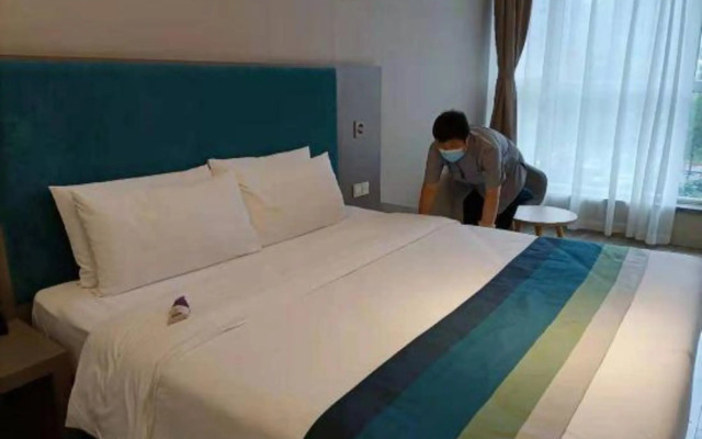 Homeinn Selected Hotel (Tongliao Wanda Plaza)
