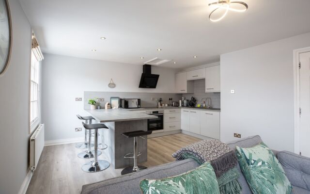 Castle Street Apartment