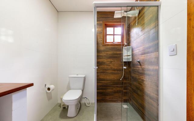 Casa 3Q c/ churrasq. 800m da praia RJU8301