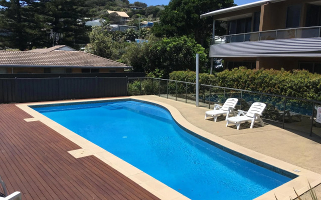 Boom 8 Boomerang Beach