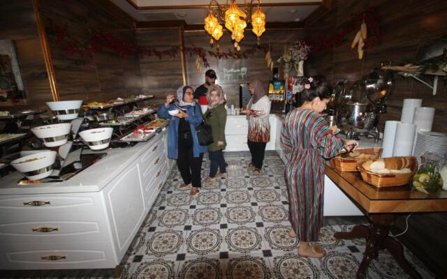 Laleli Blue Marmaray Hotel
