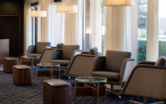 Courtyard by Marriott Bakersfield