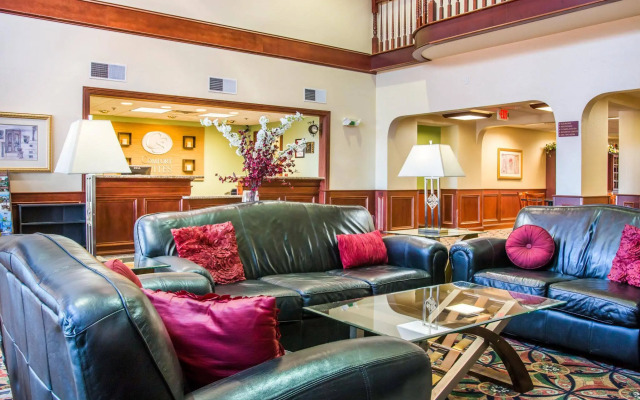 Comfort Suites Findlay I-75