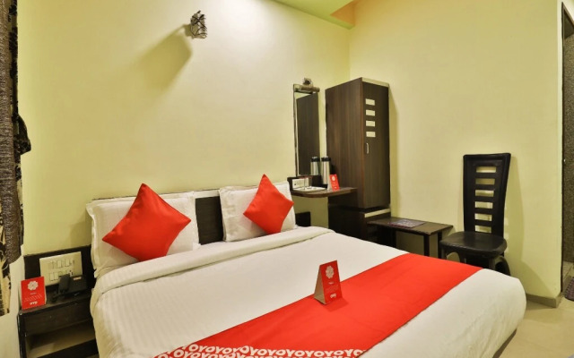 Hotel Santro By OYO Rooms