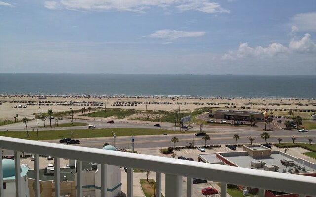 Seawall Condos by THC