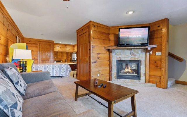 Suite at Dollywood Lane