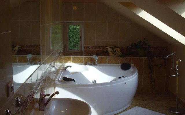 U Zlate Brany Cesky raj