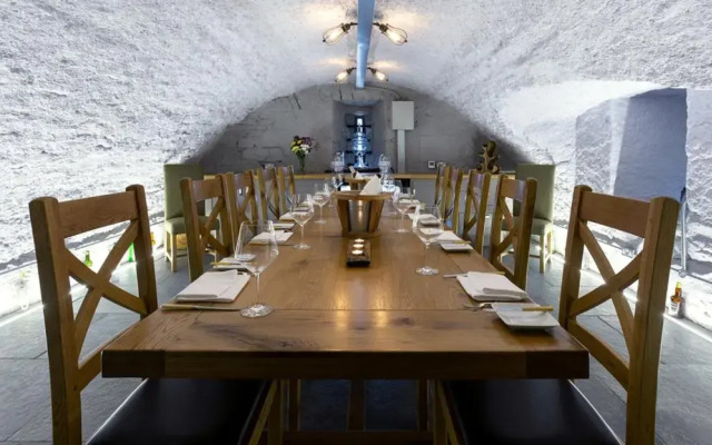 Dornoch Castle Hotel