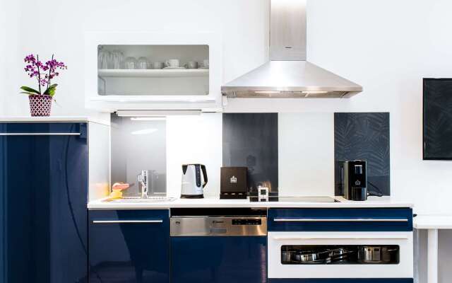 Best Western Plus Celebrity Suites