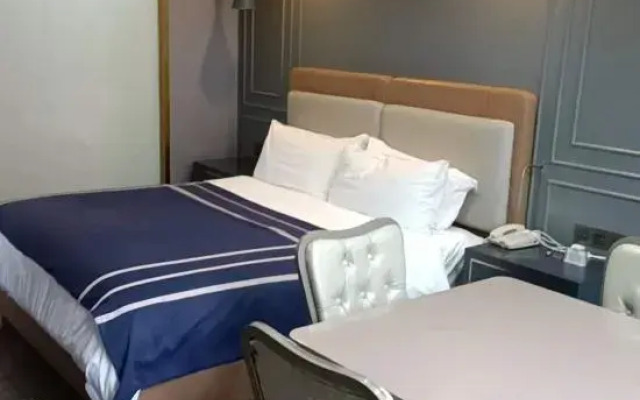 Yicheng Hotel