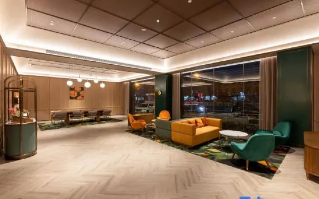 Orange Hotel (Sanhe Century Plaza)