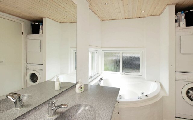 Henne Strand Bed and Breakfast