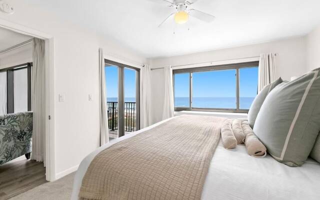 Emerald Towers 305