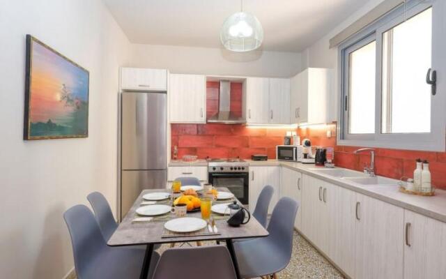 Flat 80M² 3 Bedrooms 1 Bathroom - Heraklion