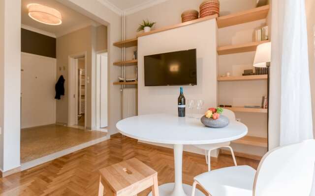 Chic Flat at Kolonaki in Heart of Athens