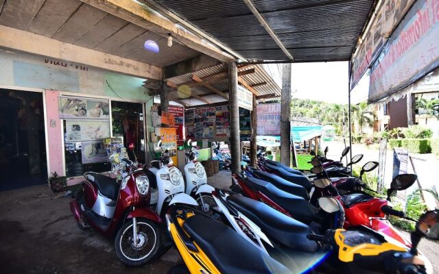 Lanta Danai Guesthouse