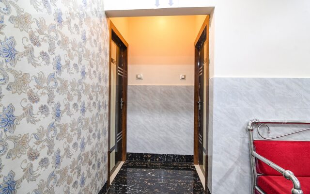 Fabhotel Sriya