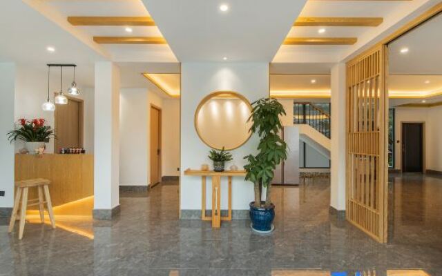 Yunshang Grassland Anji Suxi Landscape Homestay