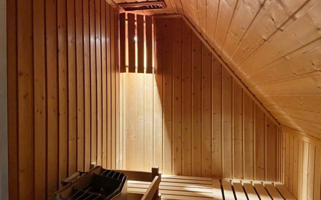 Holiday Home With Pet-friendly Garden
