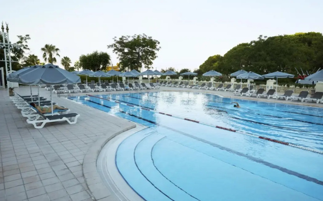 ROBINSON PAMFILYA - All Inclusive