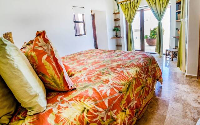 Royal Palms 10 2 Bedroom Condo by RedAwning