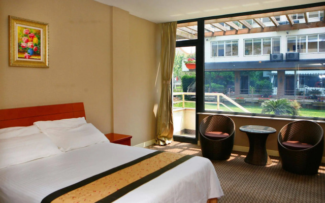 Oriental Land Holiday Village