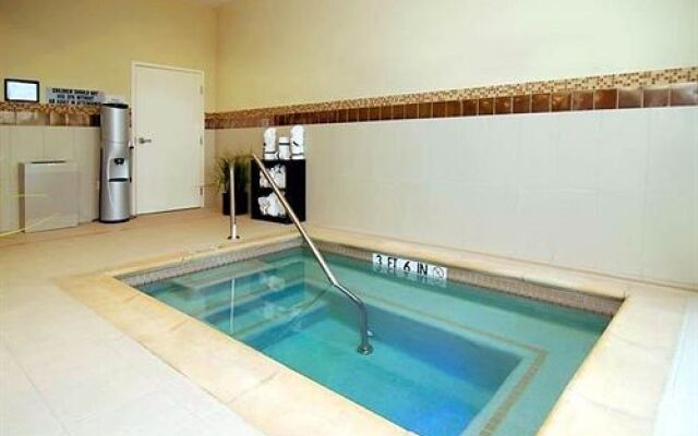 Courtyard Dallas Arlington South