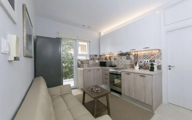 Stylish and Modern Apartment in the Heart of Athens