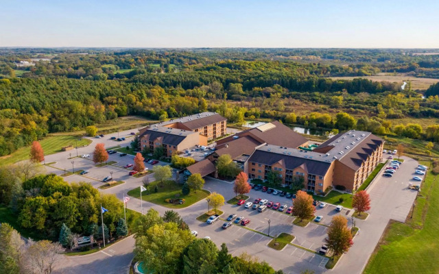 Timber Ridge Lodge and Waterpark