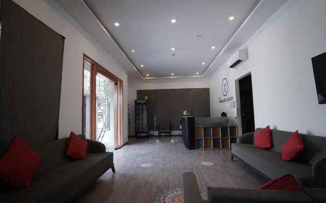 Terrazzo Suits